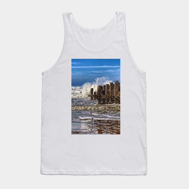 White waves on walcott beach Tank Top by avrilharris